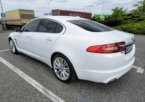 Jaguar XF cena 51900 przebieg: 251121, rok produkcji 2012 z Wyszków małe 211